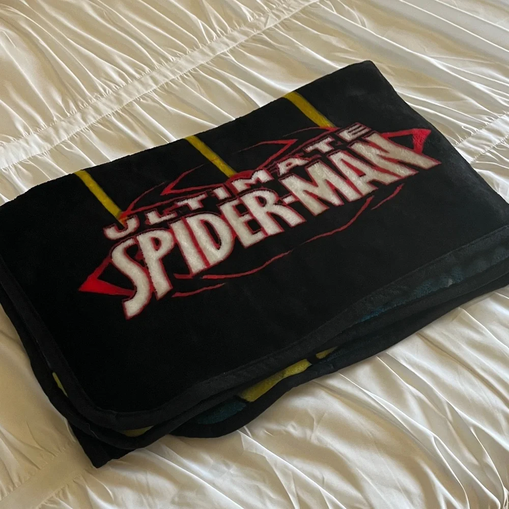 Ultimate Spider-Man Blanket